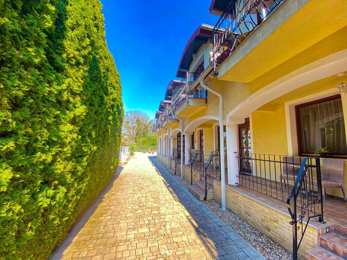 Bajor Panzio Buek-buekfuerdo, Adults Friendly 12 Bük