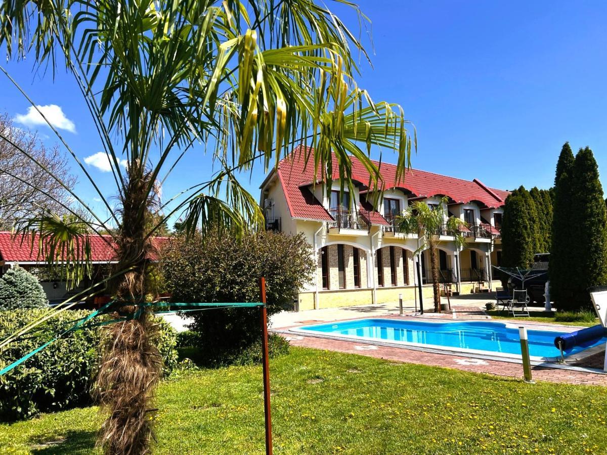 Bajor Panzio Buek-buekfuerdo, Adults Friendly 12 Aparthotel Bük