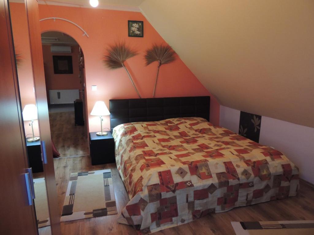 Bajor Panzio Buek-buekfuerdo, Adults Friendly 12 3*