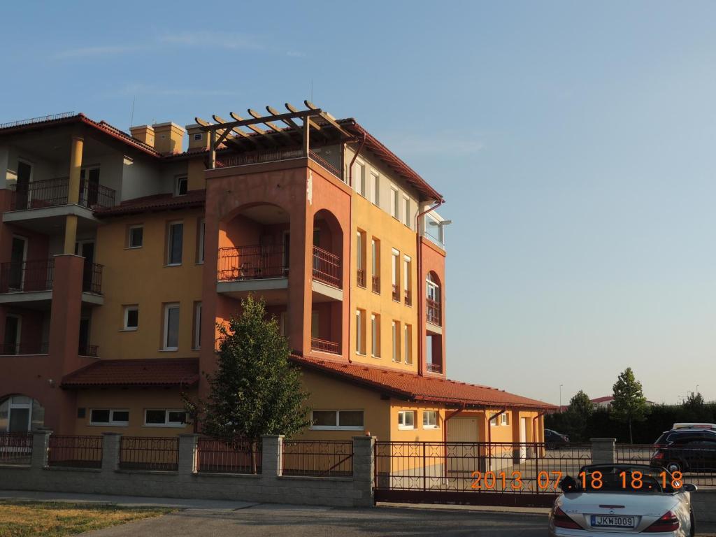 Hotel apartamentowy Bajor Panzio Buek-buekfuerdo, Adults Friendly 12 3*